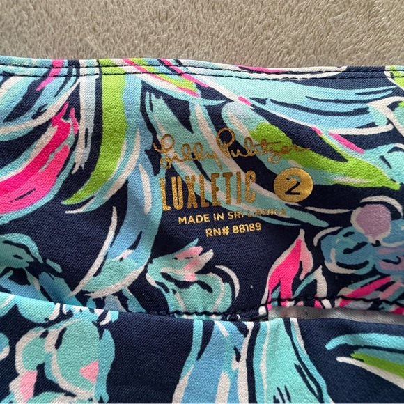 Lilly Pulitzer Luxletic UPF50+ Corso Pineapple Paradise Golf Pants - Picture 7 of 9